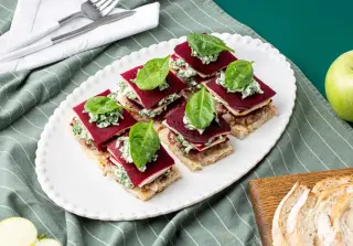 Башенки из свеклы с сельдью