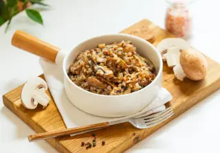 Гречка с шампиньонами и луком