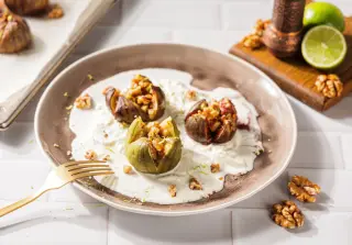 Инжир с лаймом и страчателлой