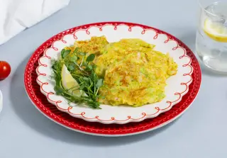 Кабачковые оладьи с креветками