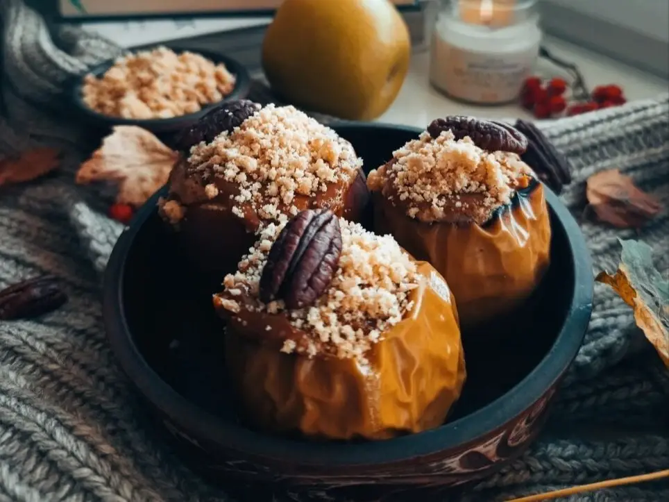 Карамельный чизкейк в яблоке