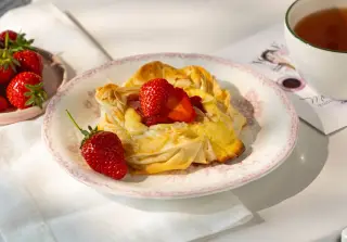 Корзинки из фило с клубникой