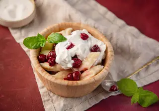 Ленивые вареники с вишней