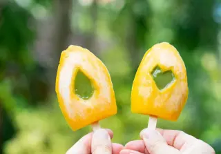Мороженое манго с матчей