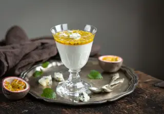 Мусс горгонзола-маракуйя