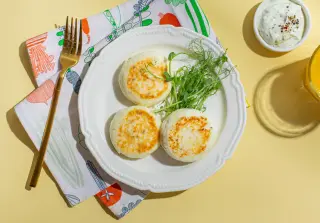 Несладкие сырники с пармезаном