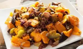 Осенние овощи с коричневым рисом