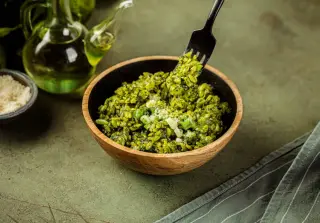 Паста орзо со шпинатом и сыром