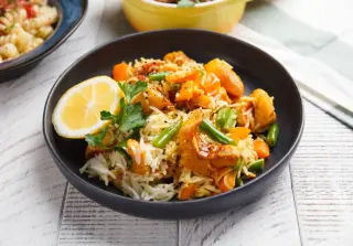 Рис с морским окунем и овощами