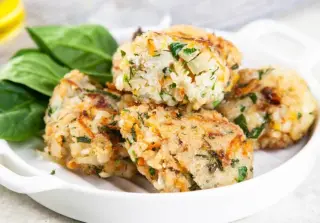 Рисовые котлеты с морковью и луком (рецепт на сковороде)