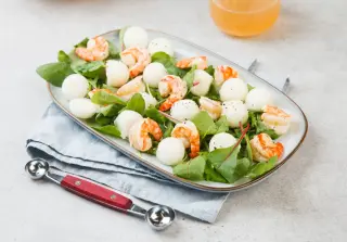 Салат с дыней и креветками