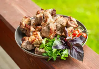 Шашлык из свиной шеи с уксусом