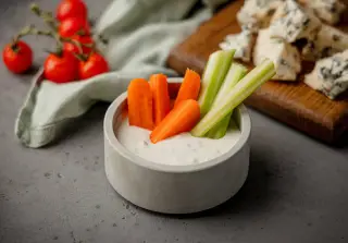 Соус из сметаны с голубым сыром