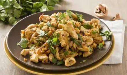 Вкусная поджарка из курицы
