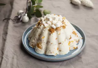 Йогуртовый торт с персиками