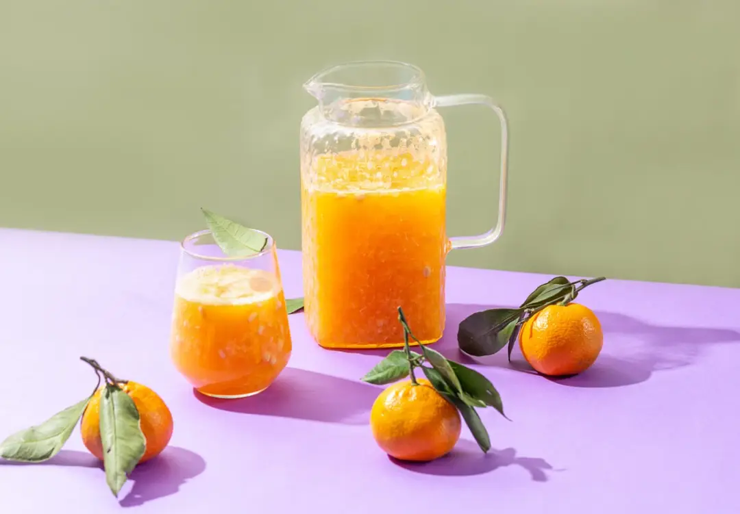 Зелёный чай с мандаринами и кедровыми орехами